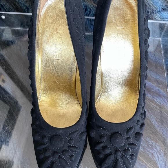 Vintage Chanel Shoes - Picture 6 of 7